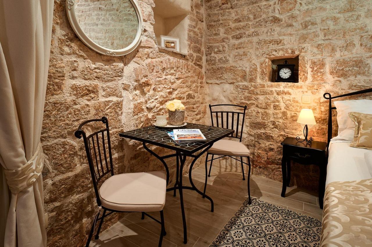 Rustic Apartments Sv Frane In The Old Town Šibenik Exteriör bild