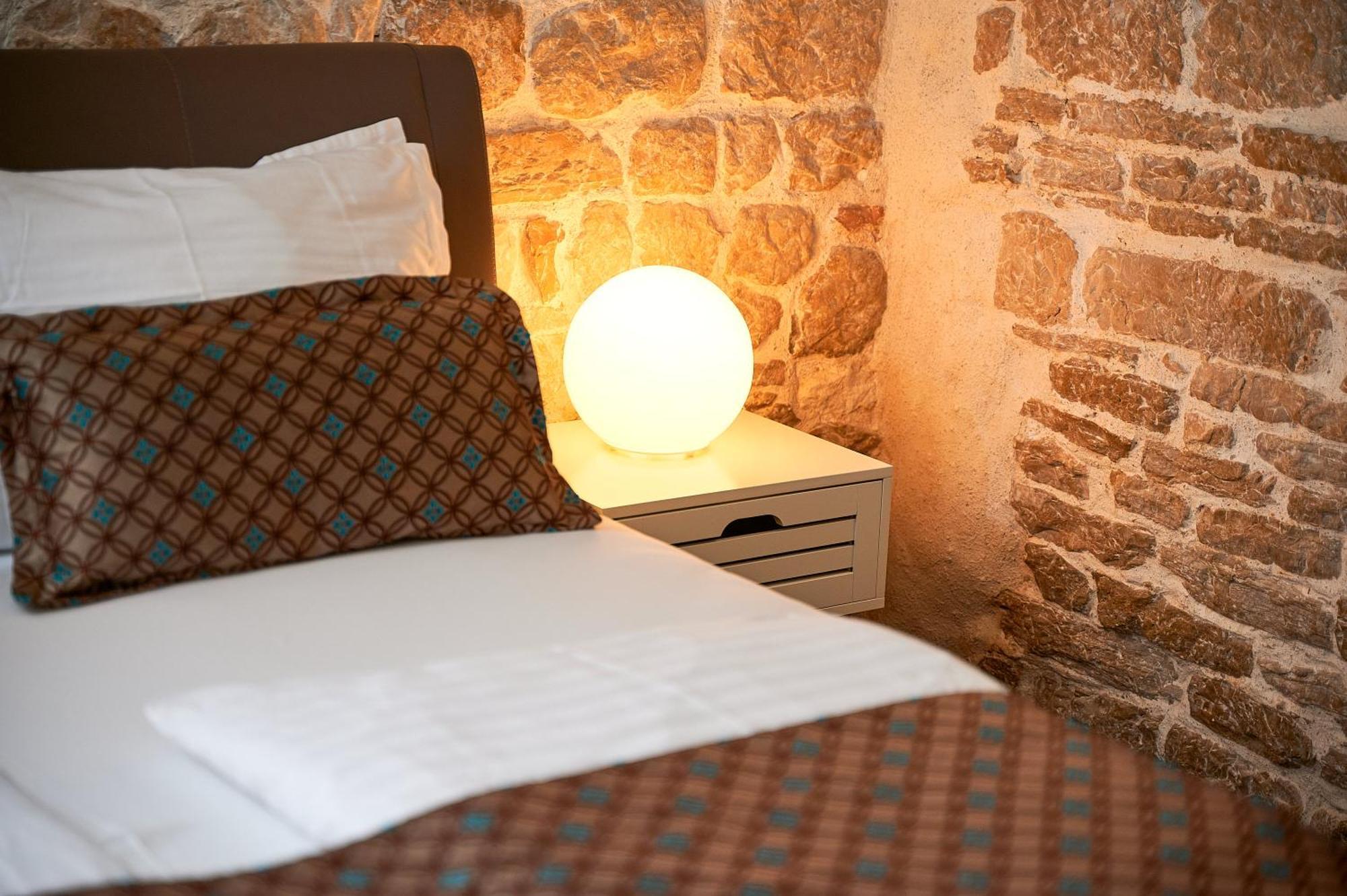 Rustic Apartments Sv Frane In The Old Town Šibenik Exteriör bild