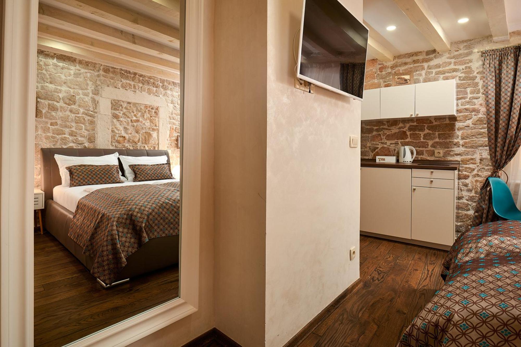 Rustic Apartments Sv Frane In The Old Town Šibenik Exteriör bild
