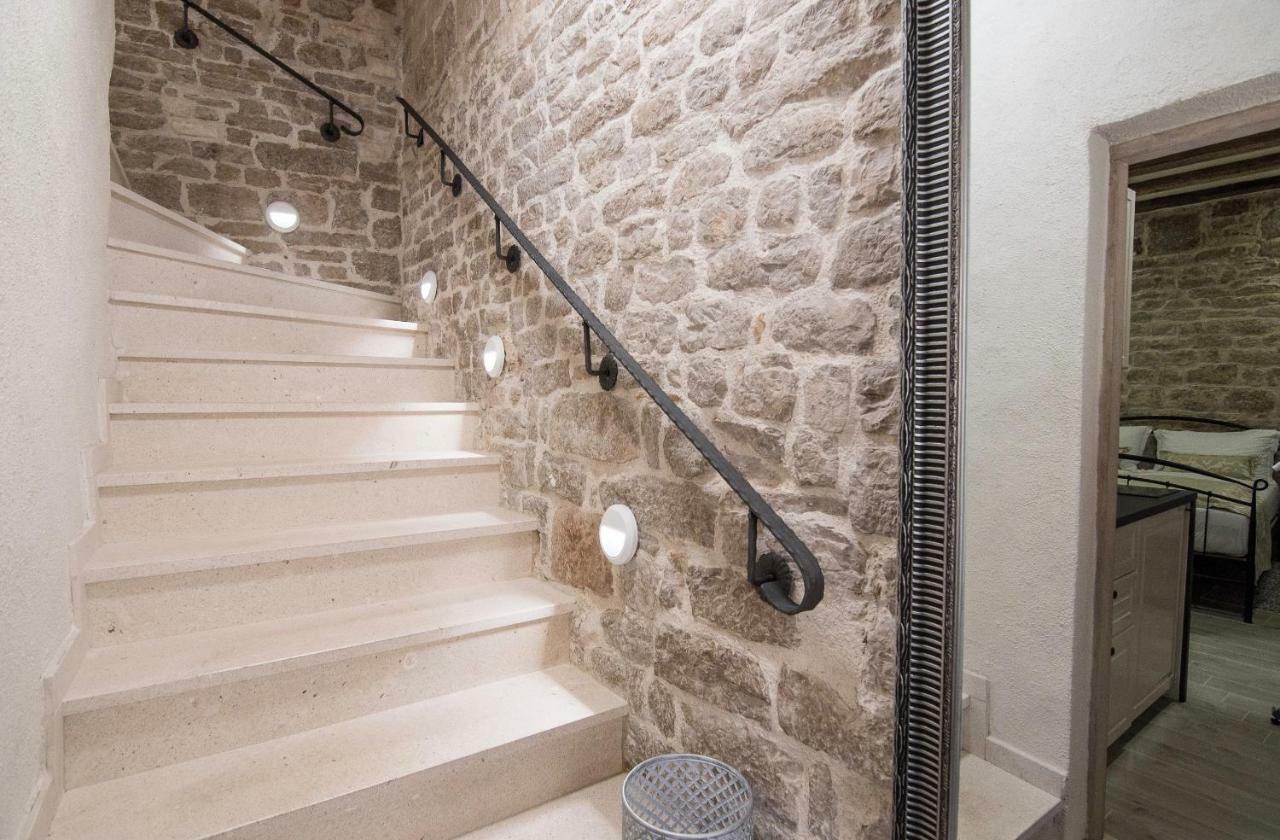 Rustic Apartments Sv Frane In The Old Town Šibenik Exteriör bild
